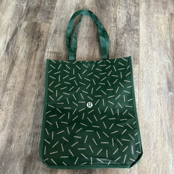 New! Lululemon 🍋 Large Reusable Bag 2024 Holiday Season - Picture 3 of 4